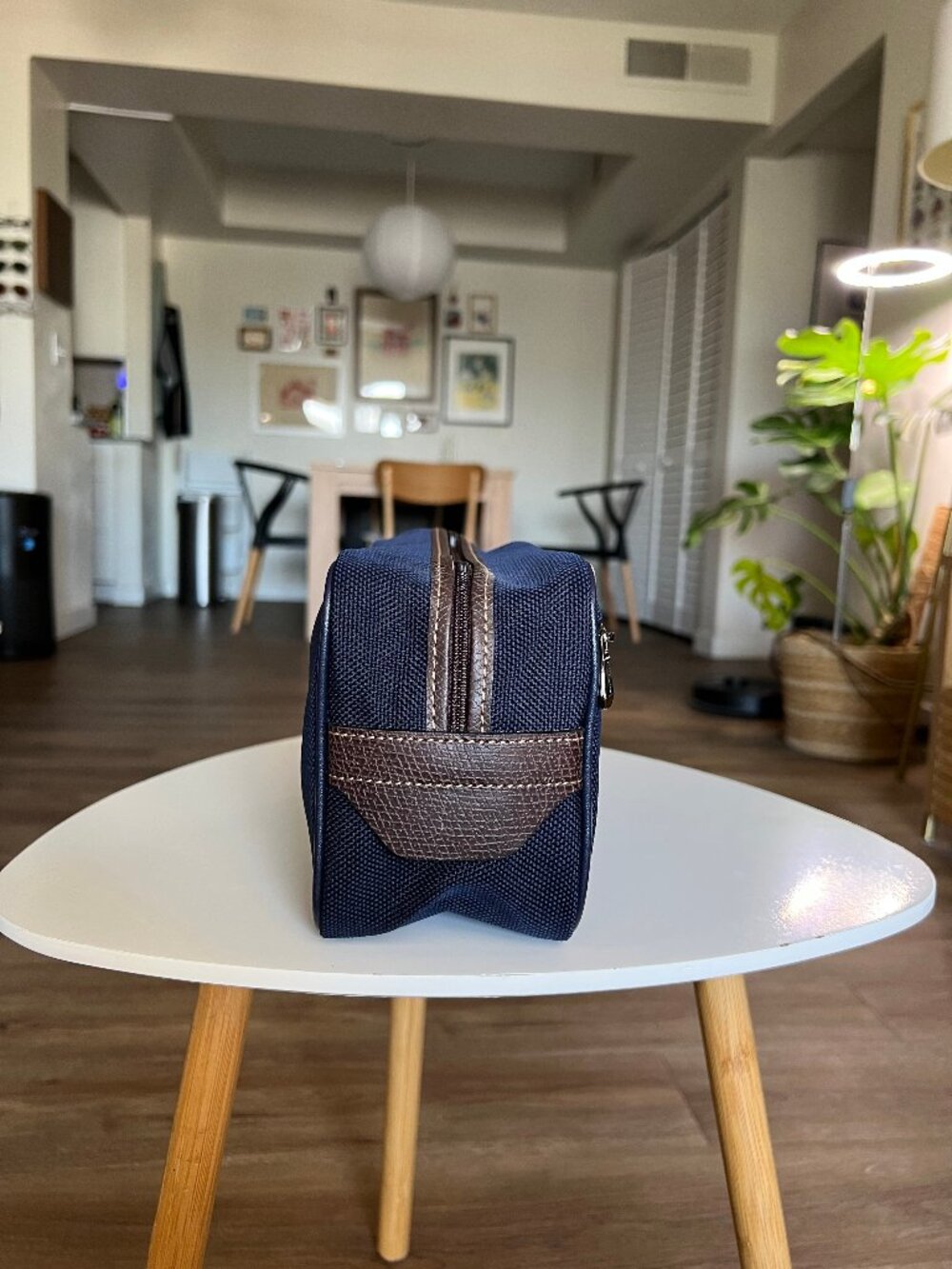 Toiletry Bag/Dopp Kit - Picture 3 of 10